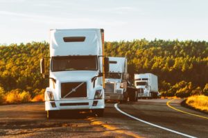 Read more about the article What to Look For When Buying a Used Semi Truck